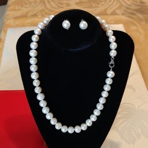 Sterling Silver 9-11mm Round Fresh Water Pearls Se